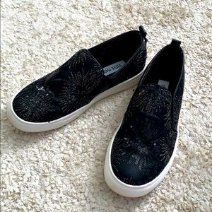 Steve Madden glitter slip on shoes!